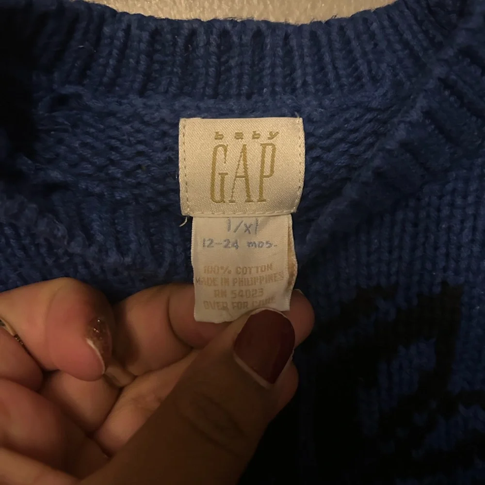 Vintage Baby Gap sweater - blue/black snowflake print 100% cotton